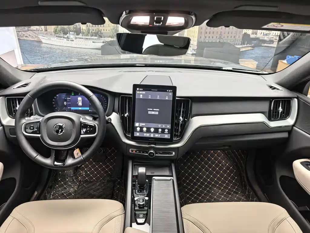 Volvo Volvo XC60 2026 B5 AWD Momentum Luxury Edition 2025 - thumbnail 10