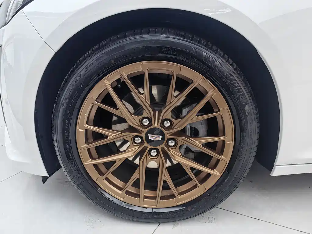 Cadillac Cadillac CT5 2023 28T Luxury (Standard) 2023 - thumbnail 5