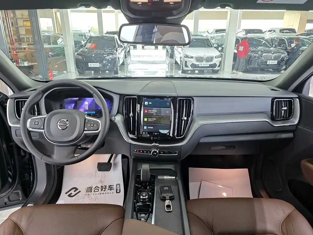 Volvo Volvo XC60 2024 B5 AWD Momentum Luxury Edition 2023 - thumbnail 12