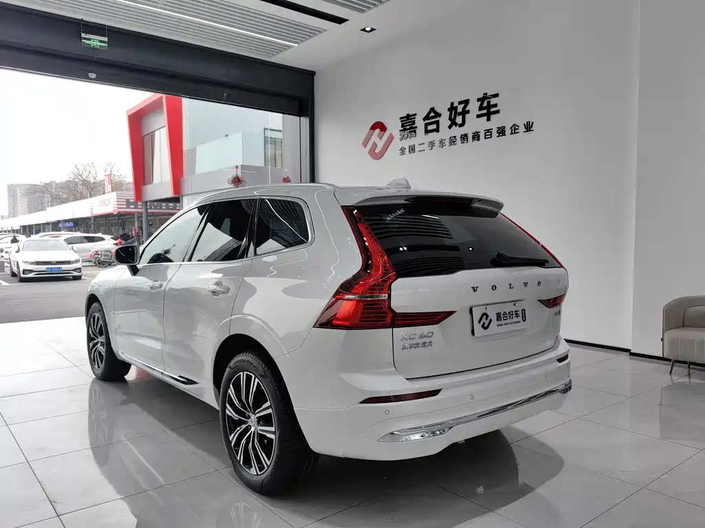 Volvo Volvo XC60 2022 B5 AWD Momentum Luxury Edition 2021 - thumbnail 25