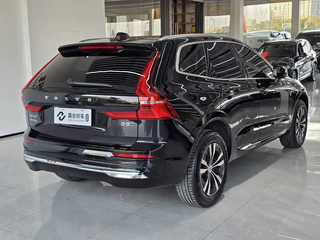 Volvo Volvo XC60 2024 B5 AWD Momentum Luxury Edition 2023 - thumbnail 20