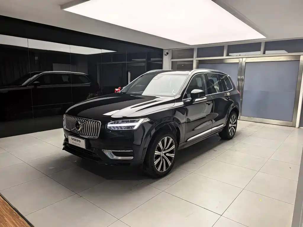 Volvo Volvo XC90 2024 B6 Momentum Luxury 7-seater 2025