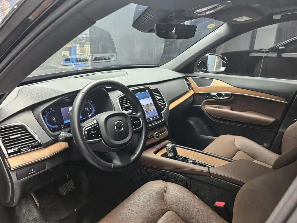 Volvo Volvo XC90 2024 B6 Momentum Luxury 7-seater 2025 - thumbnail 7