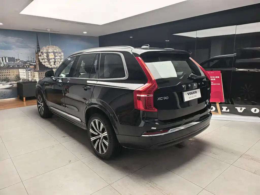 Volvo Volvo XC90 2024 B6 Momentum Luxury 7-seater 2025 - thumbnail 14
