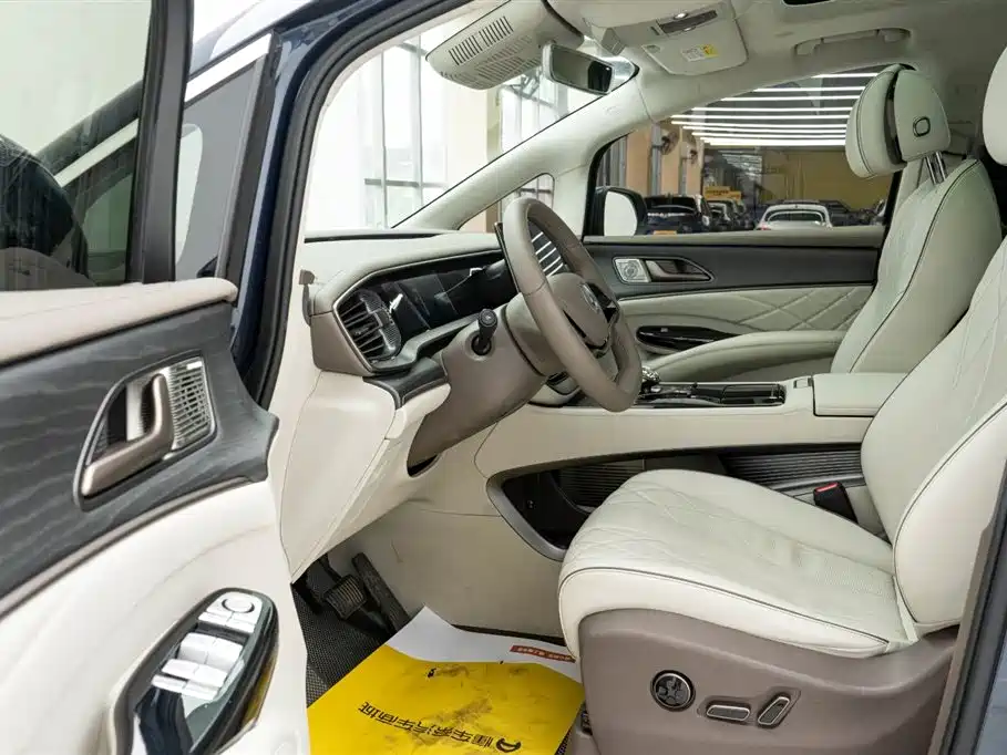 Denza DENZA D9 2022 EV 600 AWD Flagship 2023 - thumbnail 23