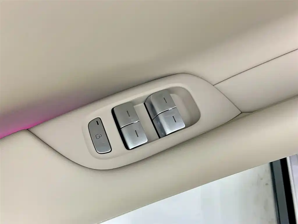 Xiaomi Automobile Xiaomi YU7 2025 Ultra Long Range Rear-Wheel Drive Version 2025 - thumbnail 30