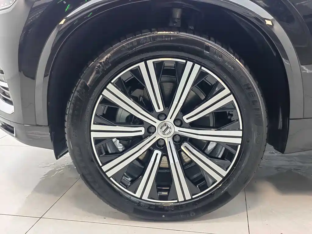 Volvo Volvo XC90 2021 B6 Momentum Luxury 7-seater 2022 - thumbnail 5