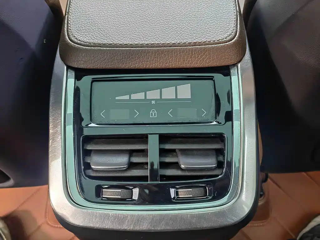 Volvo Volvo XC90 2021 B6 Momentum Luxury 7-seater 2022 - thumbnail 12