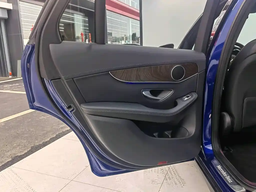 Mercedes-Benz Mercedes-Benz GLC 2021 GLC 260 L 4MATIC Luxury Edition 2021 - thumbnail 10