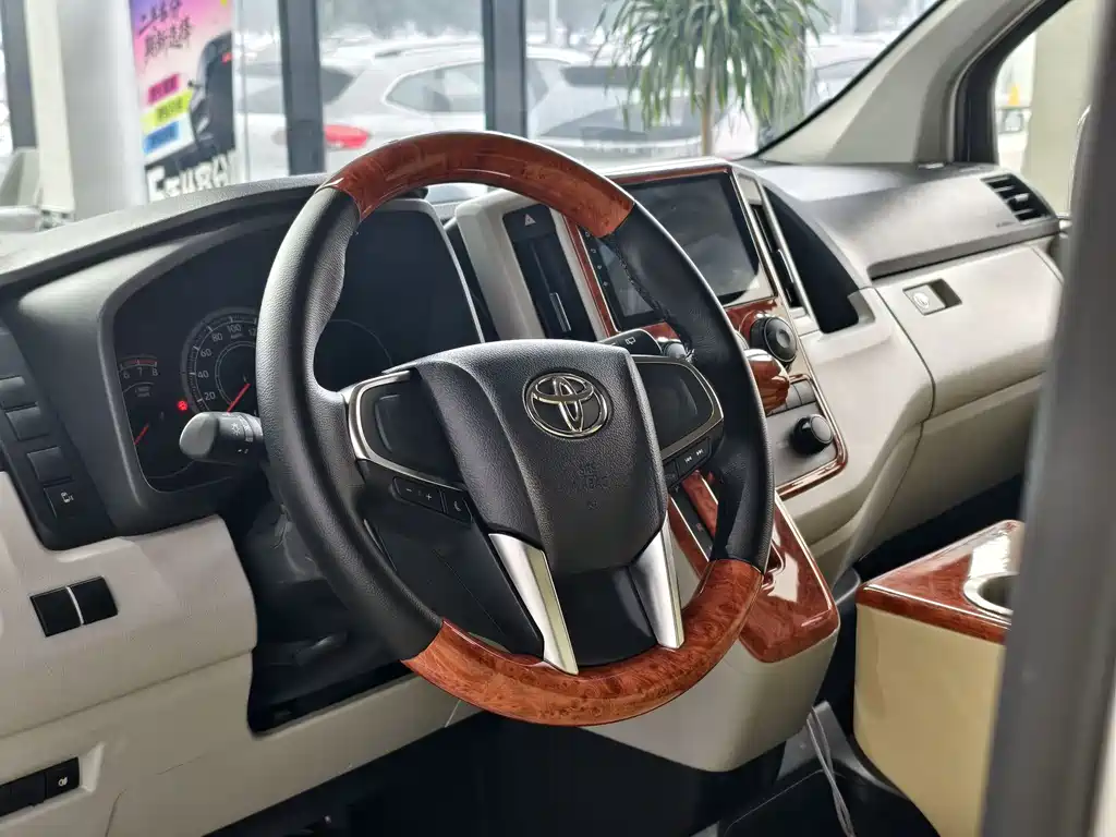 Toyota Toyota Hiace 2019 3.5L Automatic 2021 - thumbnail 8