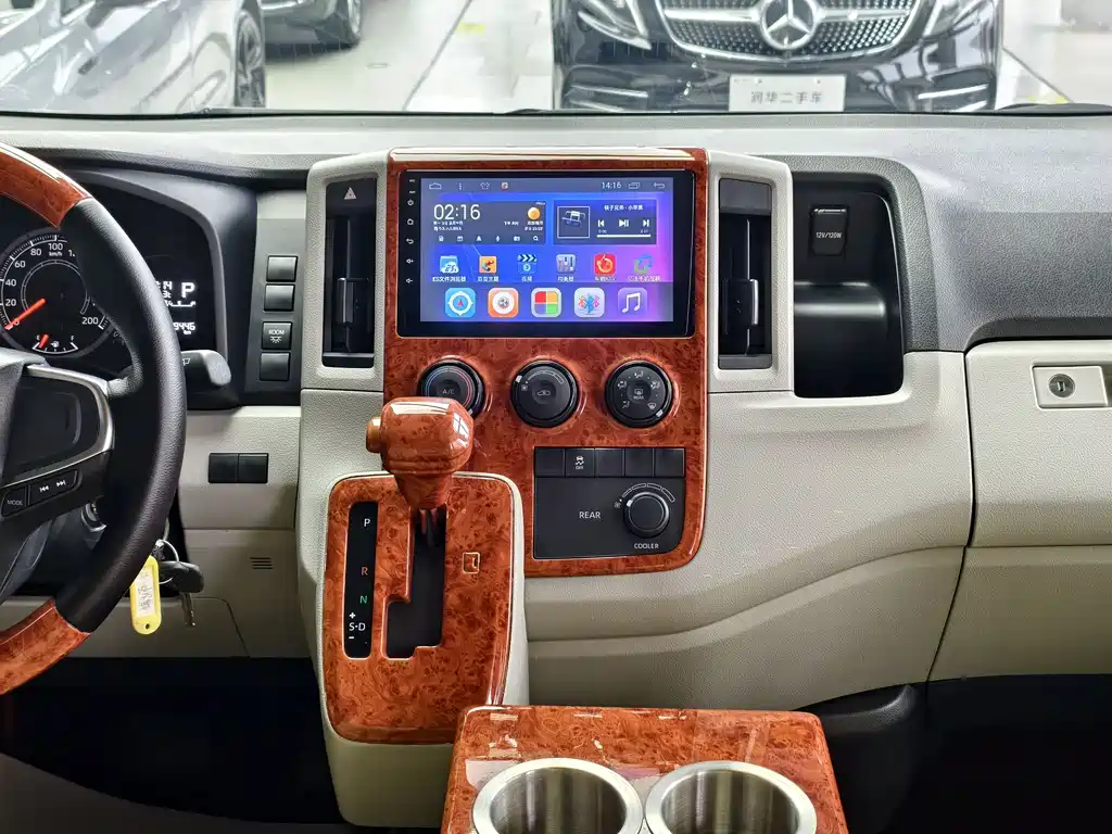 Toyota Toyota Hiace 2019 3.5L Automatic 2021 - thumbnail 11