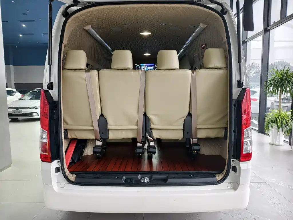 Toyota Toyota Hiace 2019 3.5L Automatic 2021 - thumbnail 15