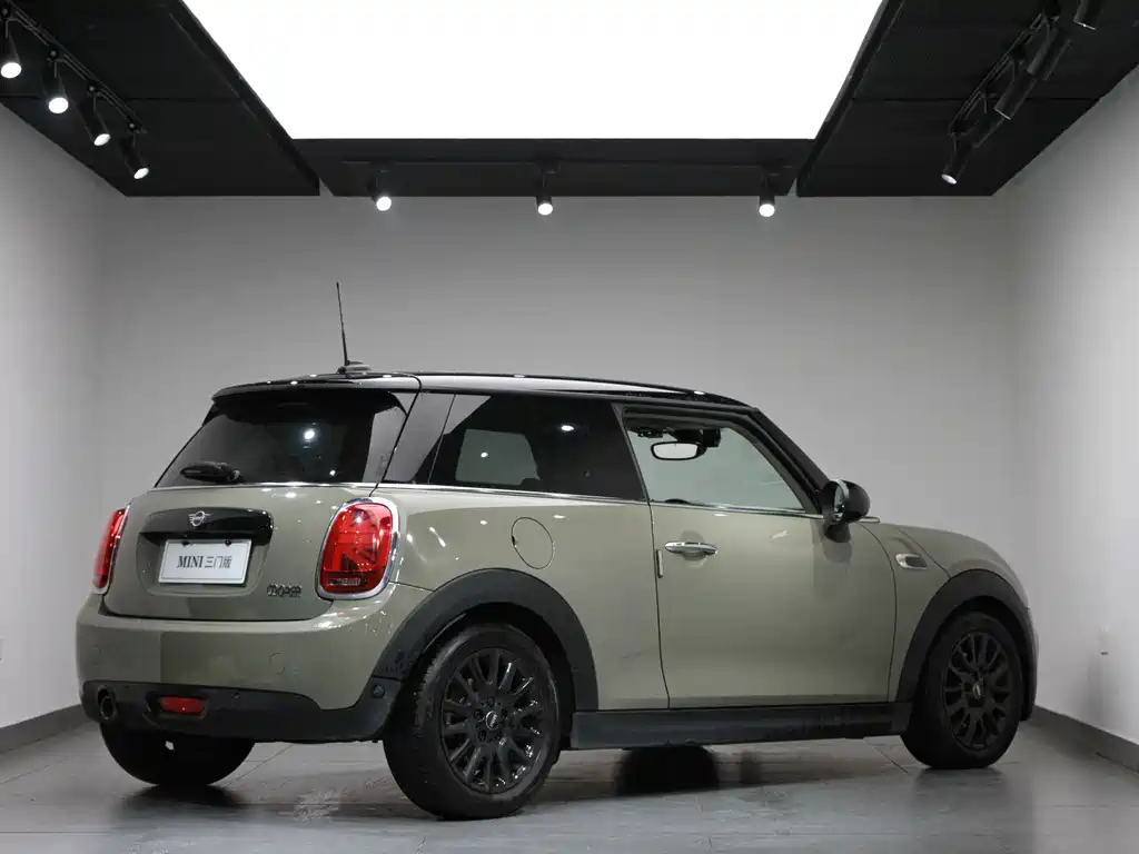 MINI MINI 2018 1.5T COOPER Classic 2018 - thumbnail 3