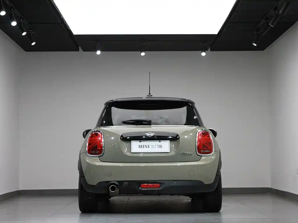 MINI MINI 2018 1.5T COOPER Classic 2018 - thumbnail 4