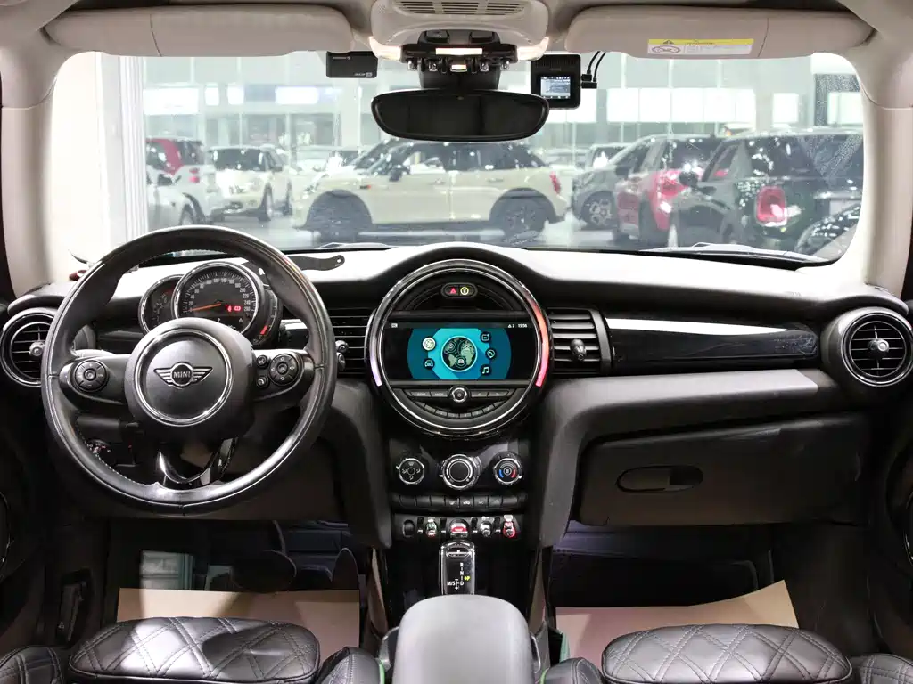MINI MINI 2018 1.5T COOPER Classic 2018 - thumbnail 7