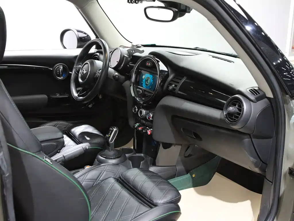 MINI MINI 2018 1.5T COOPER Classic 2018 - thumbnail 8
