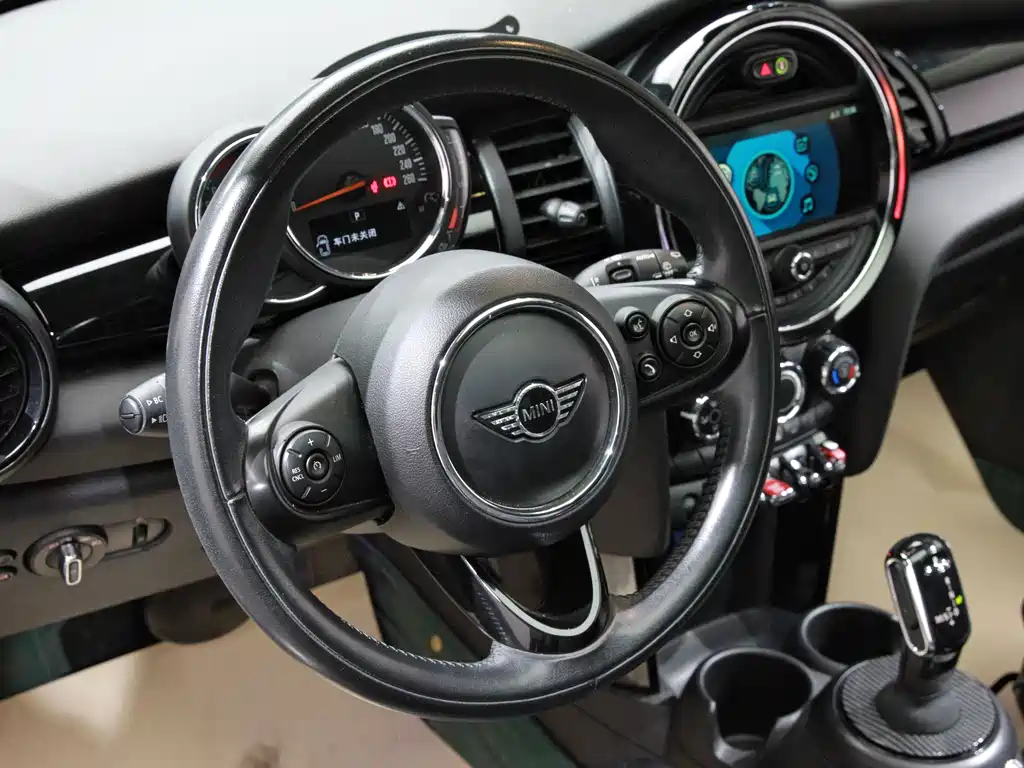 MINI MINI 2018 1.5T COOPER Classic 2018 - thumbnail 13