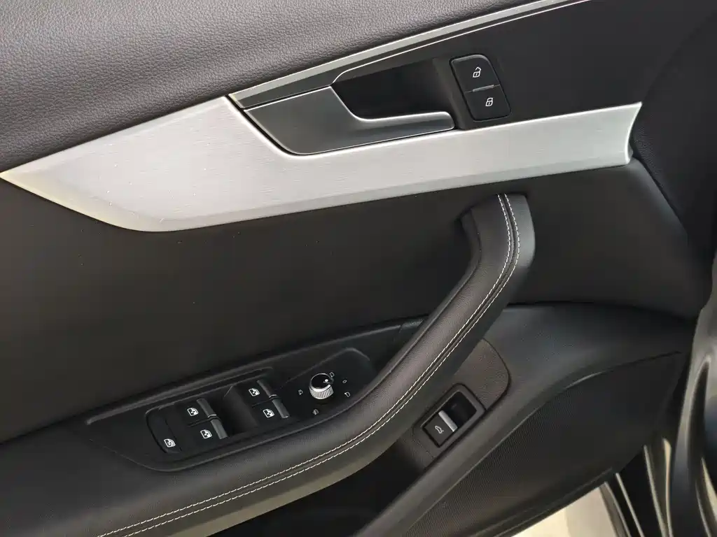 Audi Audi A4L 2022 40 TFSI Premium Dynamic Edition 2023 - thumbnail 13