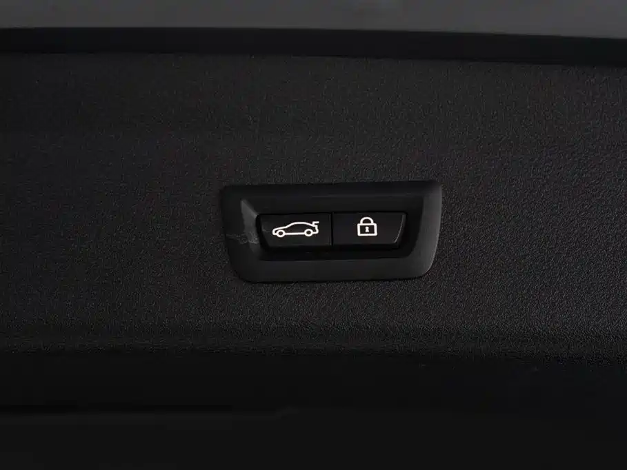 BMW BMW X1 2022 sDrive25Li Leading Edition 2022 - thumbnail 10