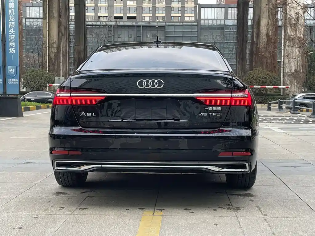 Audi Audi A6L 2023 Facelift 45 TFSI Premium Elegant 2023 - thumbnail 2