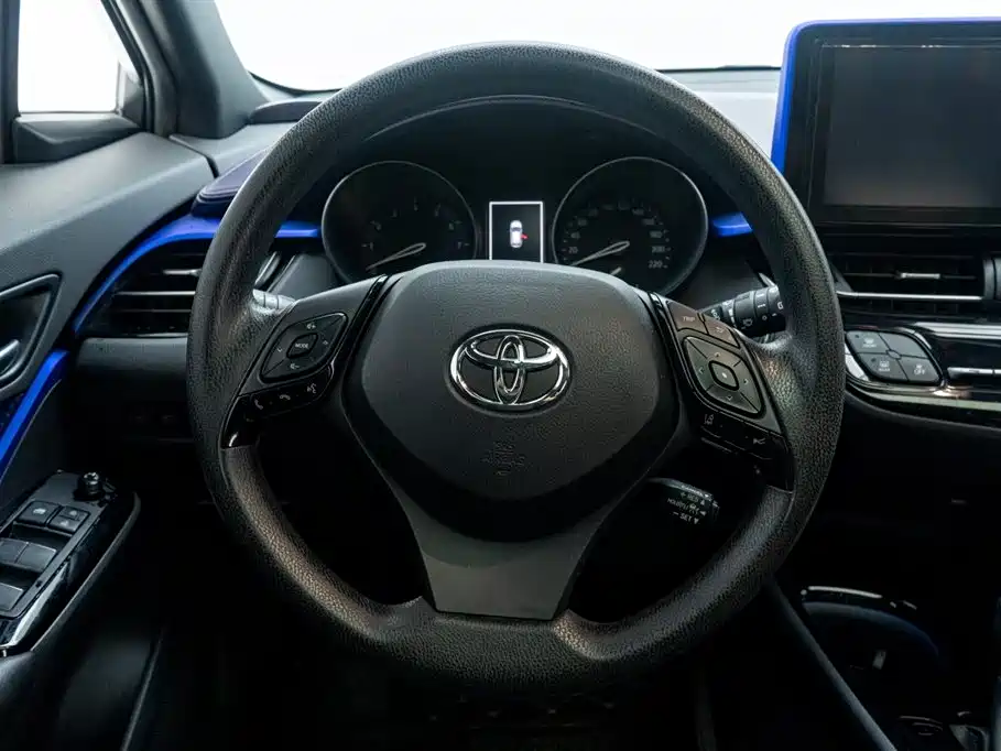 Toyota Toyota C-HR 2020 2.0L Leading Edition 2021 - thumbnail 16