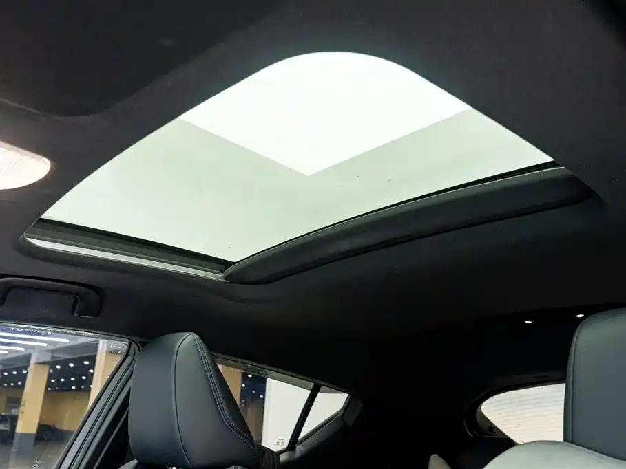 Toyota Toyota C-HR 2020 2.0L Leading Edition 2021 - thumbnail 22