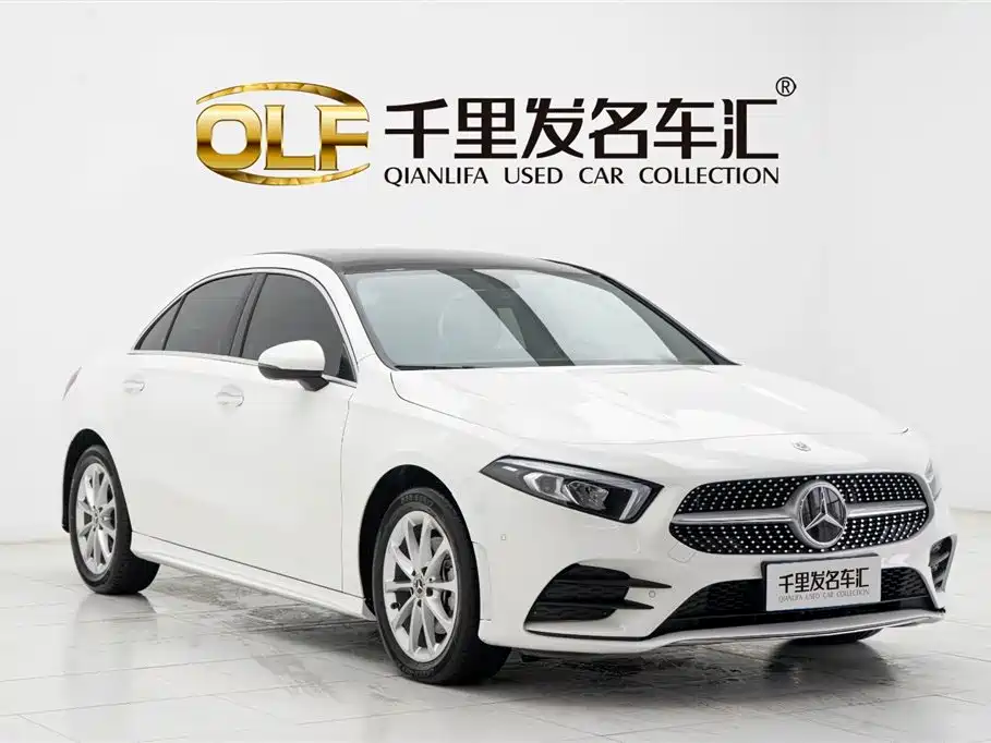 Mercedes-Benz Mercedes-Benz A-Class 2022 Facelift A 200 L Sport Sedan Fashion Edition 2022 - thumbnail 3