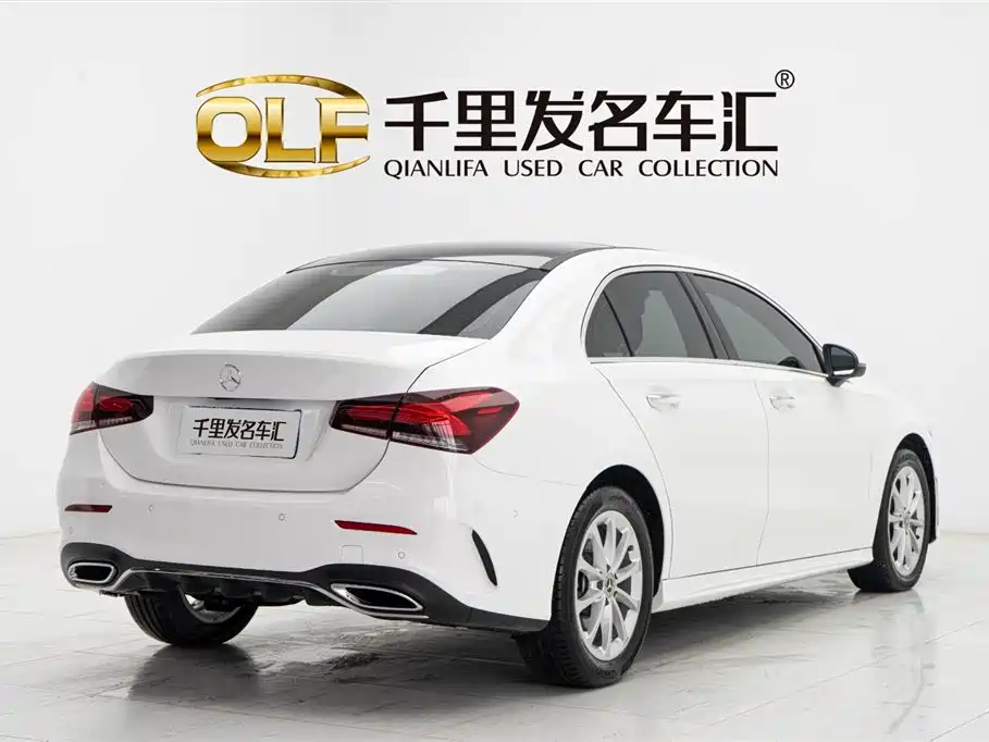 Mercedes-Benz Mercedes-Benz A-Class 2022 Facelift A 200 L Sport Sedan Fashion Edition 2022 - thumbnail 4