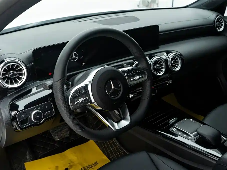 Mercedes-Benz Mercedes-Benz A-Class 2022 Facelift A 200 L Sport Sedan Fashion Edition 2022 - thumbnail 16
