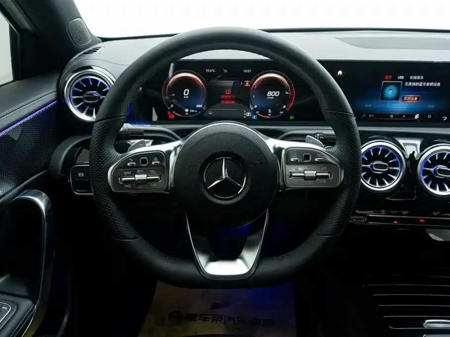 Mercedes-Benz Mercedes-Benz A-Class 2022 Facelift A 200 L Sport Sedan Fashion Edition 2022 - thumbnail 18