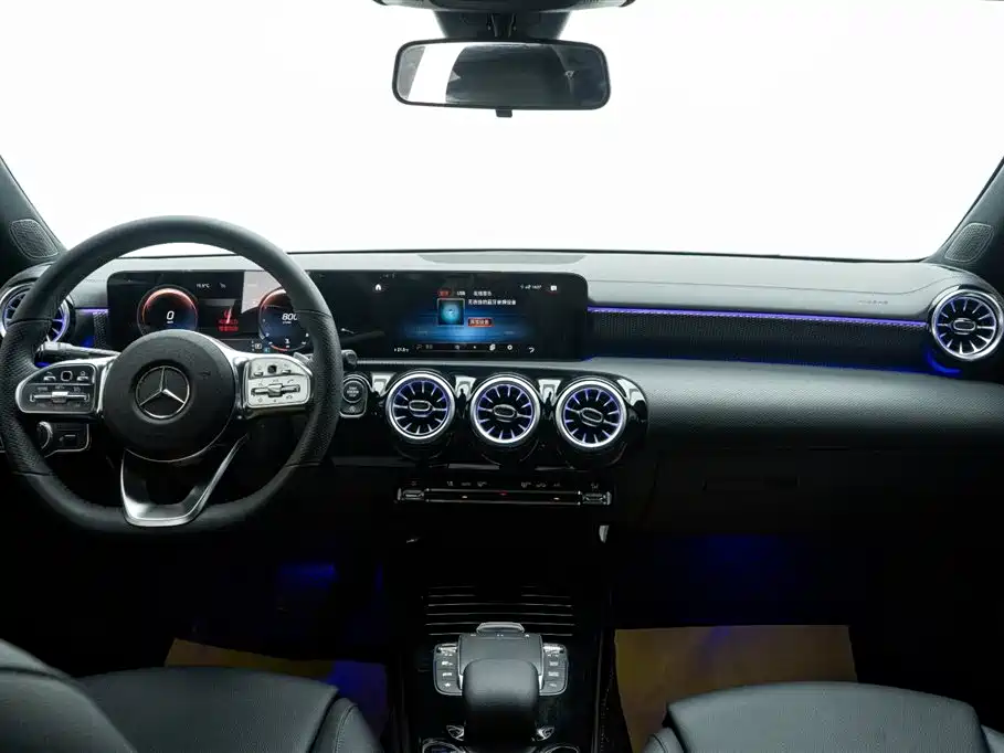 Mercedes-Benz Mercedes-Benz A-Class 2022 Facelift A 200 L Sport Sedan Fashion Edition 2022 - thumbnail 19