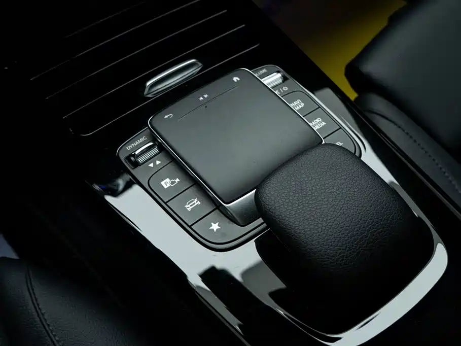 Mercedes-Benz Mercedes-Benz A-Class 2022 Facelift A 200 L Sport Sedan Fashion Edition 2022 - thumbnail 21