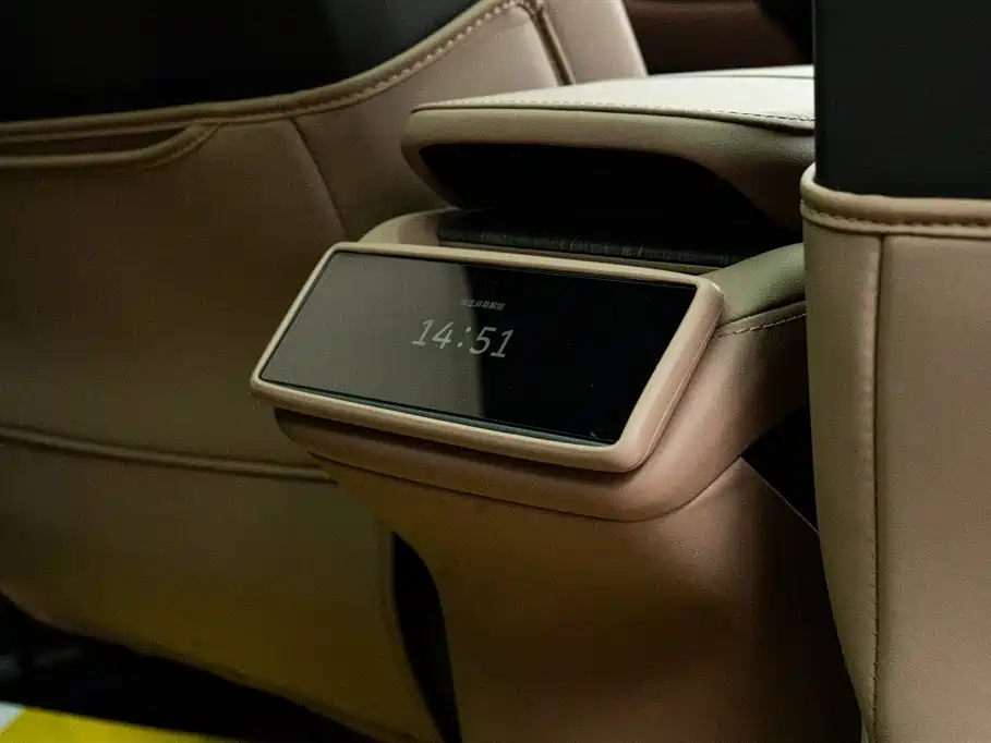 NIO NIO ES6 2024 75kWh 2025 - thumbnail 18