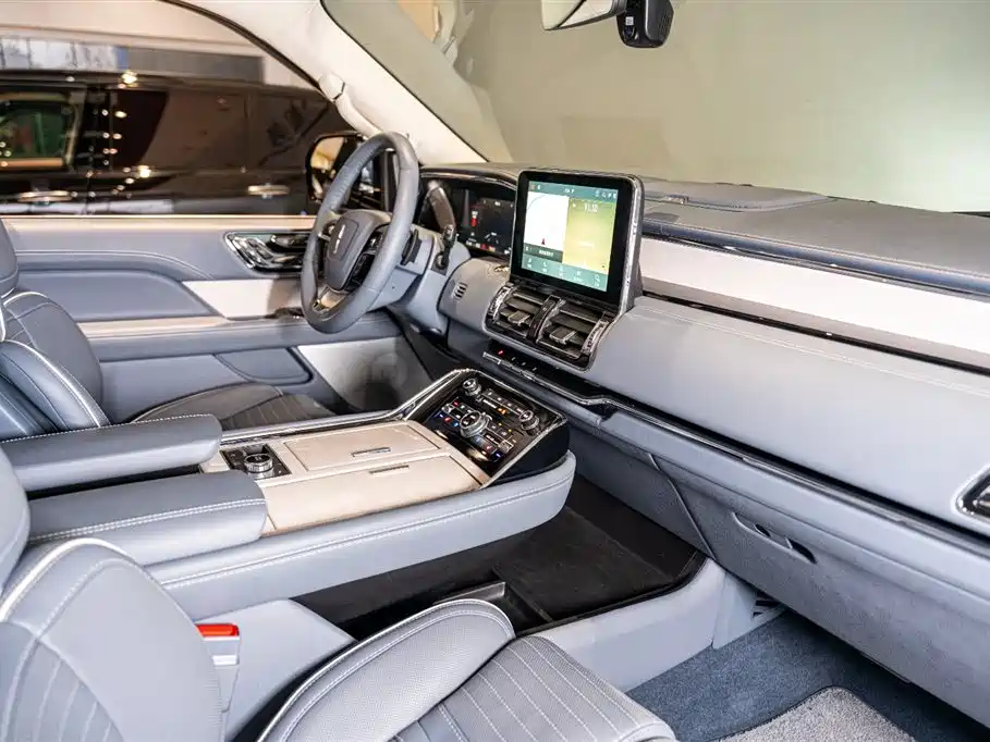 Lincoln Lincoln Navigator 2020 3.5T Long Wheelbase Presidential Edition 2022 - thumbnail 10