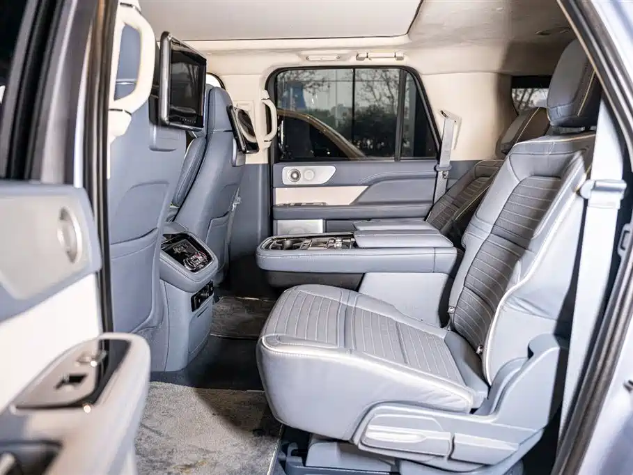 Lincoln Lincoln Navigator 2020 3.5T Long Wheelbase Presidential Edition 2022 - thumbnail 14