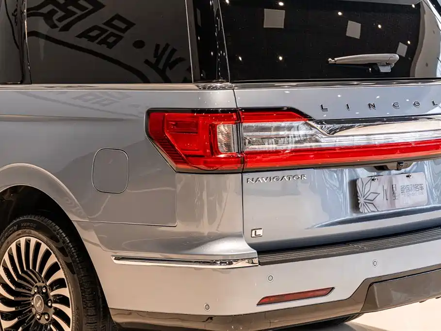 Lincoln Lincoln Navigator 2020 3.5T Long Wheelbase Presidential Edition 2022 - thumbnail 17