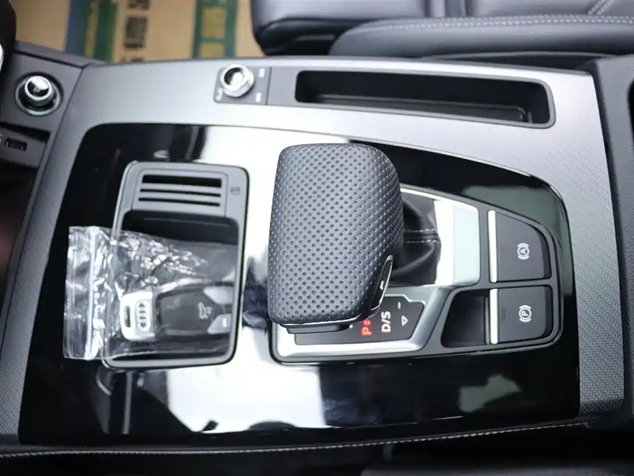 Audi Audi Q5L 2024 40 TFSI Luxury Dynamic Model 2024 - thumbnail 22