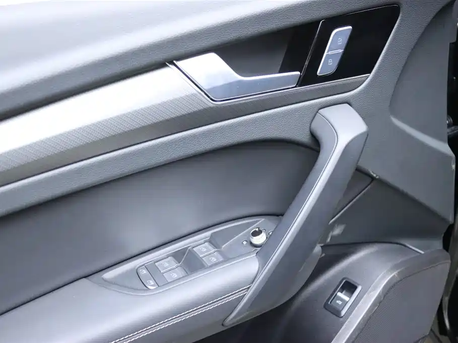 Audi Audi Q5L 2024 40 TFSI Luxury Dynamic Model 2024 - thumbnail 24