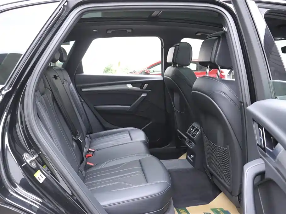 Audi Audi Q5L 2024 40 TFSI Luxury Dynamic Model 2024 - thumbnail 28
