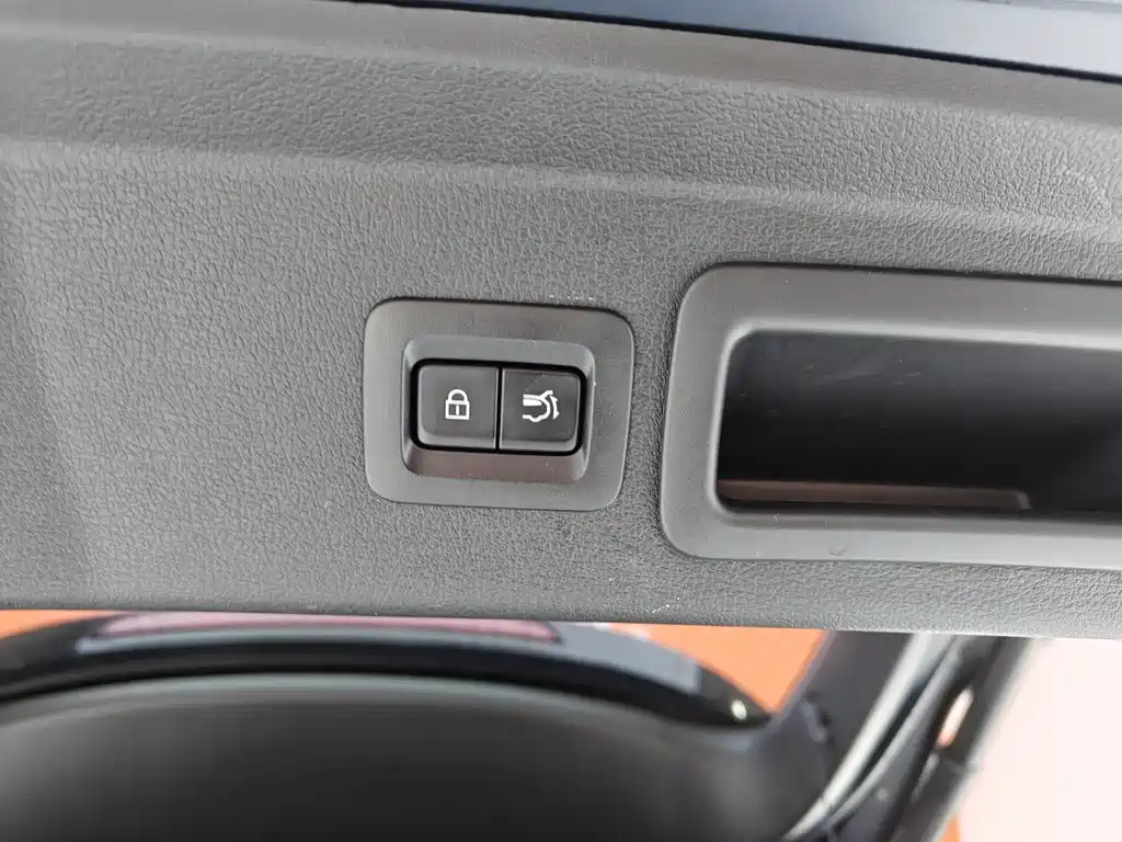 Mazda Mazda CX-30 EV 2021 Pure Electric Premium Edition 2021 - thumbnail 27