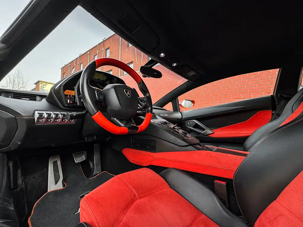 Lamborghini Lamborghini Aventador LP 700-4 2015 - thumbnail 4