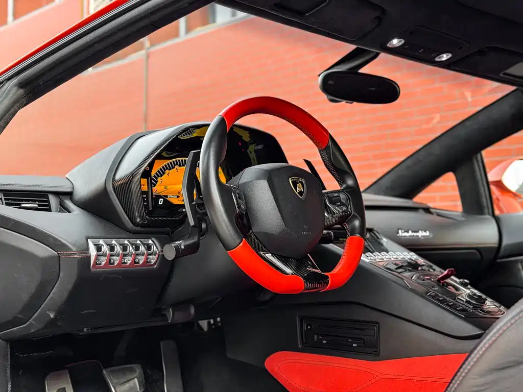 Lamborghini Lamborghini Aventador LP 700-4 2015 - thumbnail 6