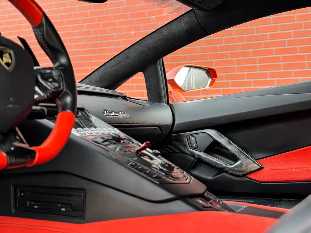 Lamborghini Lamborghini Aventador LP 700-4 2015 - thumbnail 9