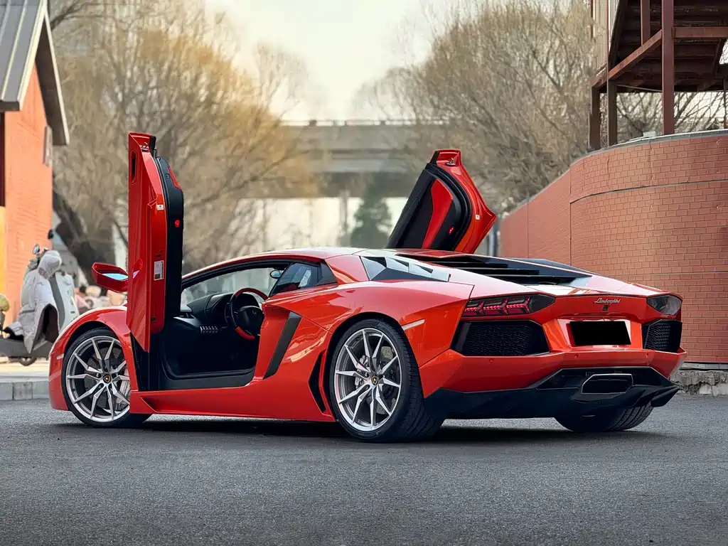 Lamborghini Lamborghini Aventador LP 700-4 2015 - thumbnail 15