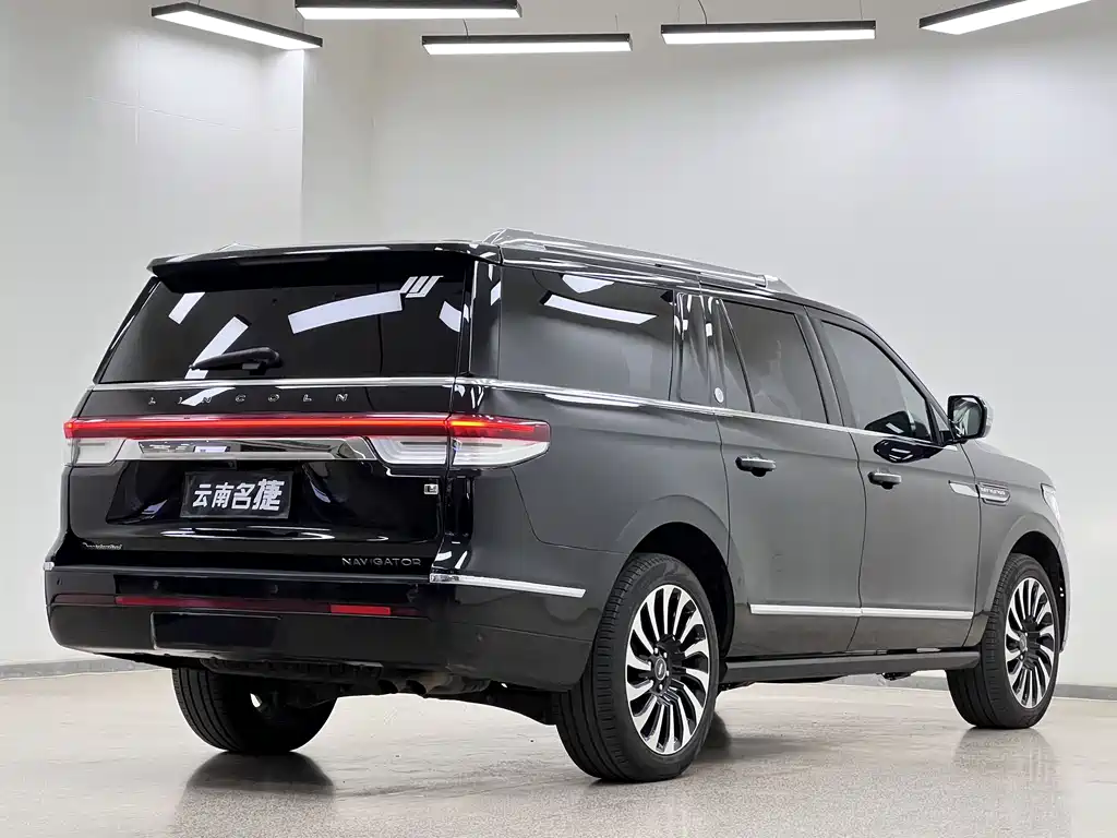 Lincoln Lincoln Navigator 2022 3.5T Long Wheelbase Presidential Edition 2024 - thumbnail 7
