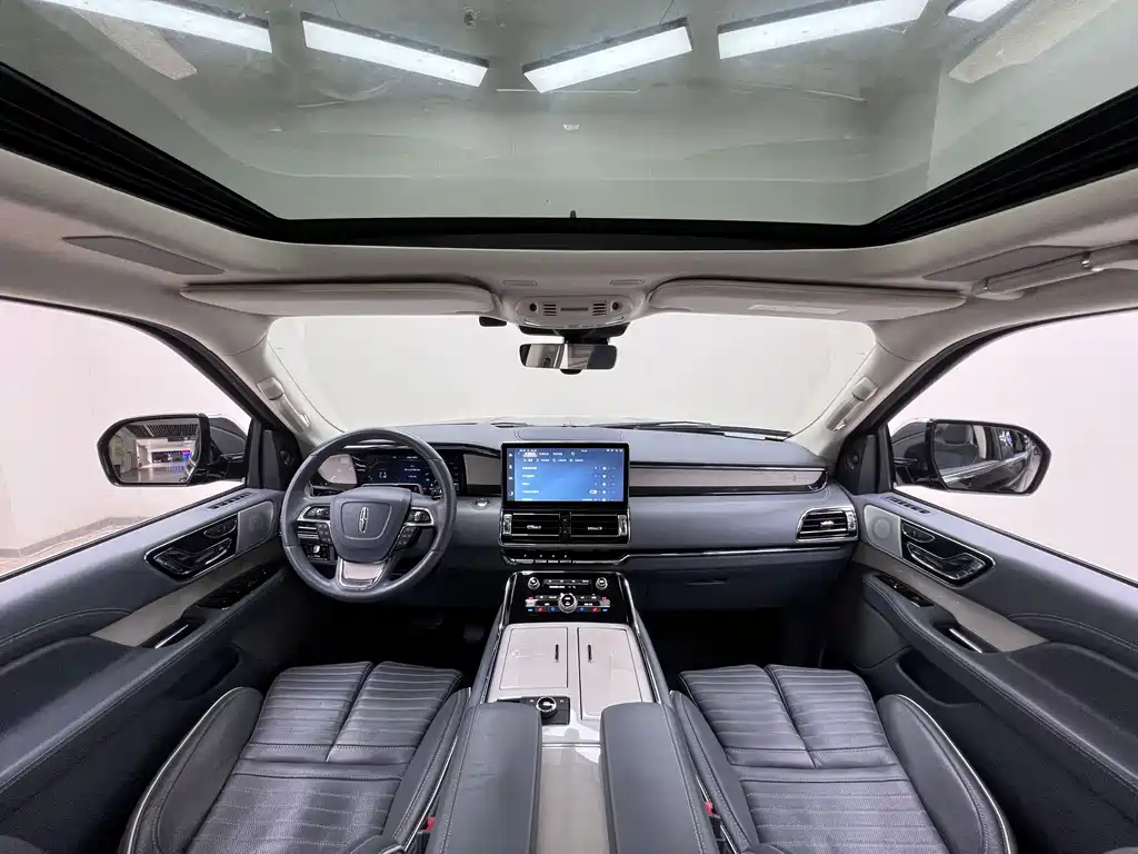 Lincoln Lincoln Navigator 2022 3.5T Long Wheelbase Presidential Edition 2024 - thumbnail 9