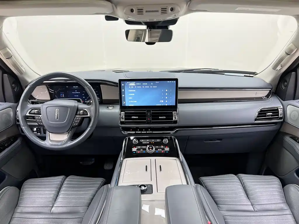 Lincoln Lincoln Navigator 2022 3.5T Long Wheelbase Presidential Edition 2024 - thumbnail 12
