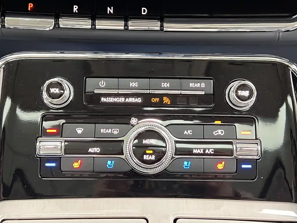 Lincoln Lincoln Navigator 2022 3.5T Long Wheelbase Presidential Edition 2024 - thumbnail 17