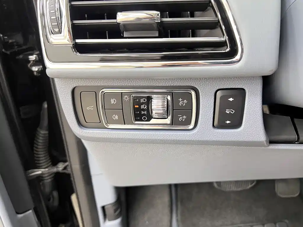 Lincoln Lincoln Navigator 2022 3.5T Long Wheelbase Presidential Edition 2024 - thumbnail 22