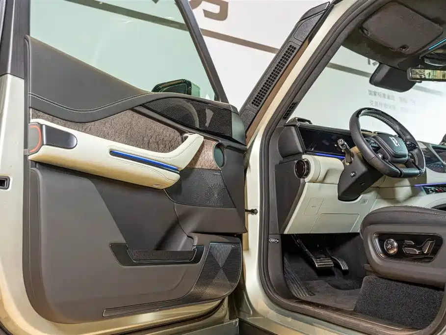 BYD UM U8 2024 Off-Road Player Edition 2024 - thumbnail 7